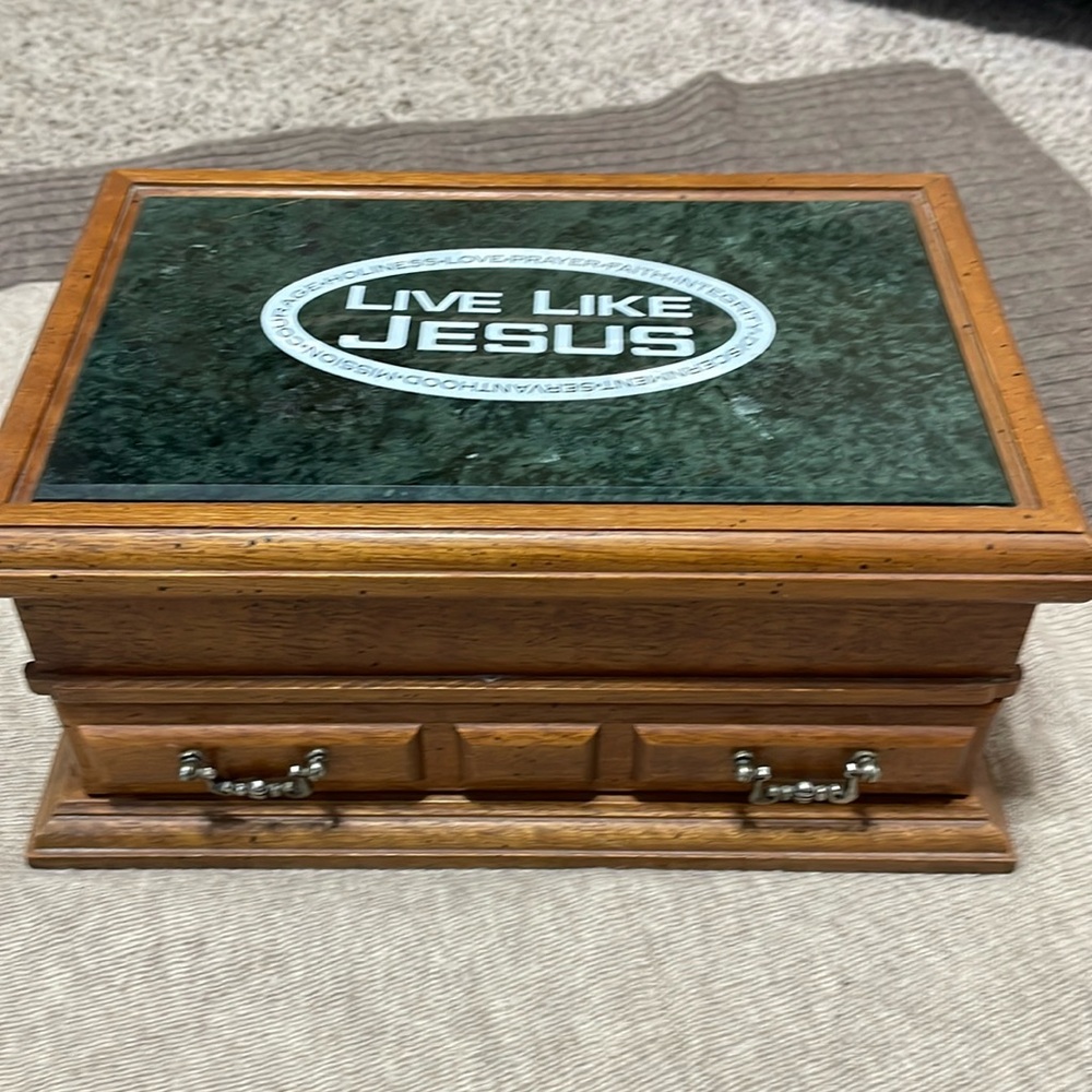 Jewelry box all wood and green marble